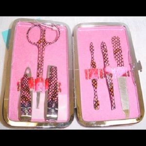 2/$6 Pink Python 6 piece Manicure Set